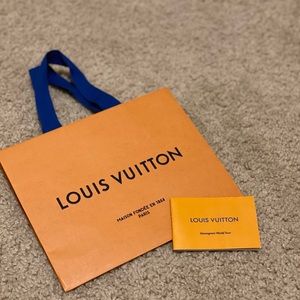 Louis Vuitton paperbag